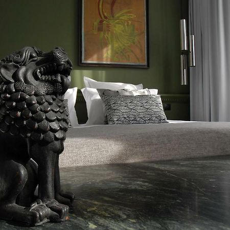 The Sleeping Lion Appartement Parijs Buitenkant foto