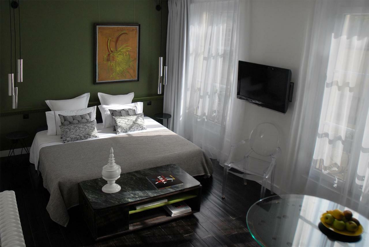 The Sleeping Lion Appartement Parijs Buitenkant foto